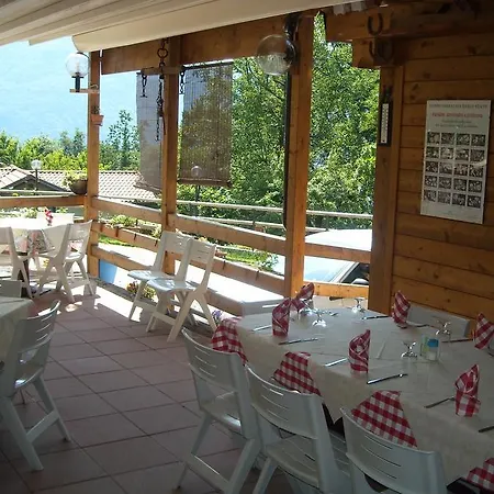 Trattoria Al Grottino Con Alloggio Locanda